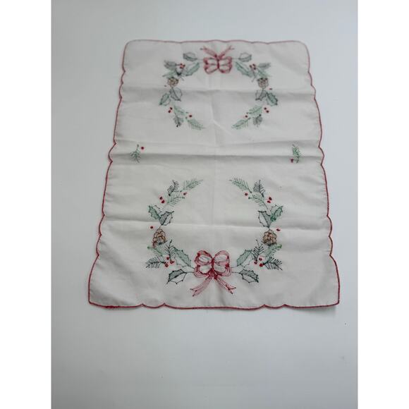 Vintage · Hand Embroidered · Christmas Wreath Holly Dresser Scarf · Set of 2 - Picture 5 of 9